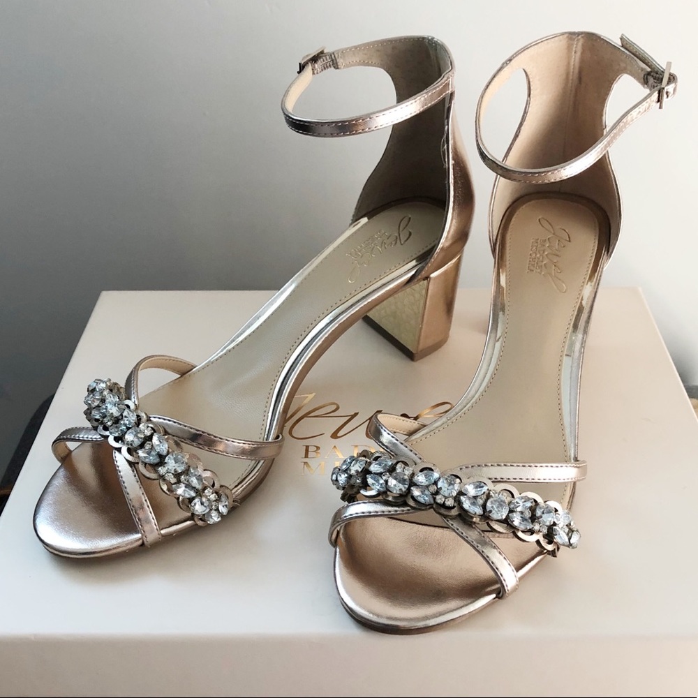 Jewel by Badgley Mischka Giona Sandal